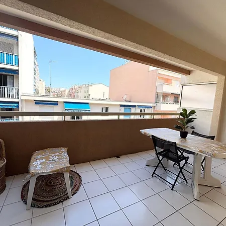 Les Flots Apartment